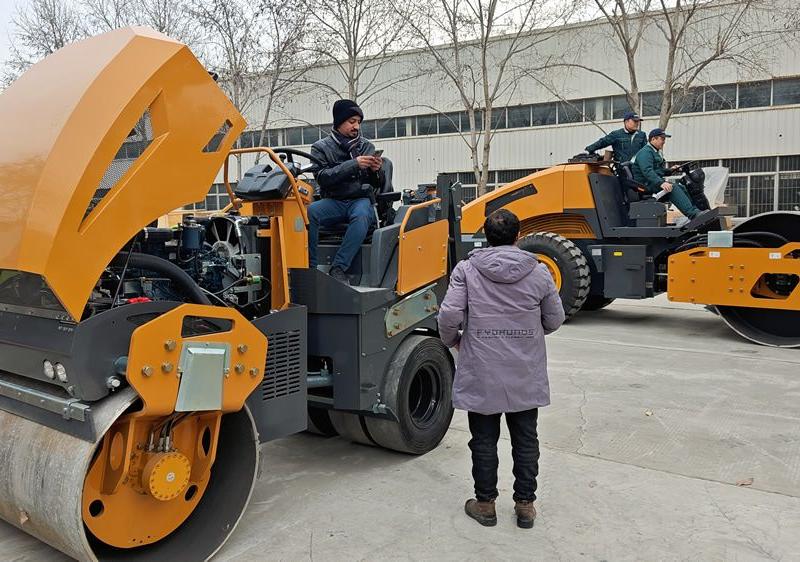 國外客戶來我廠參觀考察，并達成合作意向