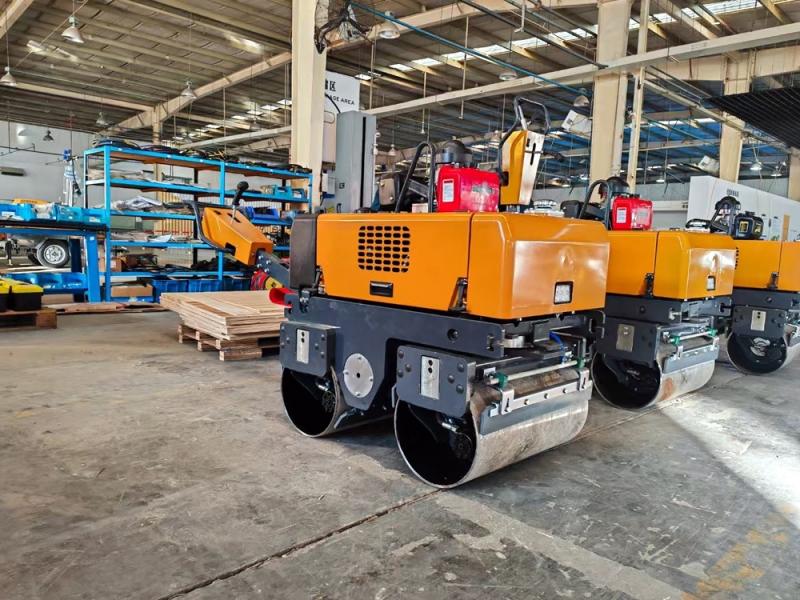 小型壓路機發(fā)動機的工作原理及保養(yǎng)的重要性