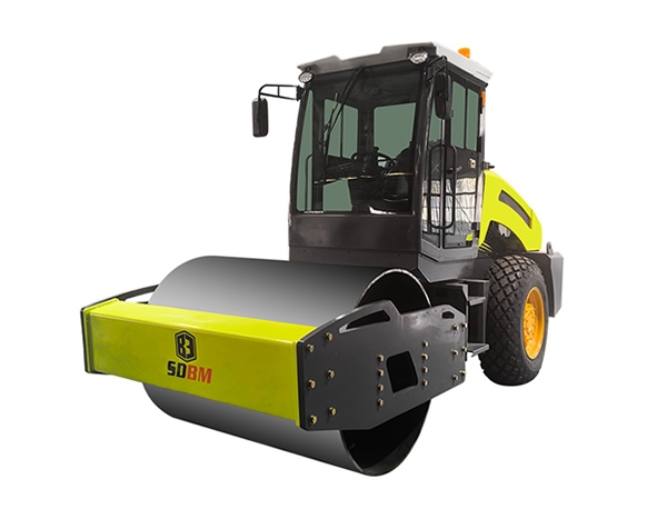 新款8噸座駕式單鋼輪壓路機(jī)BM8000